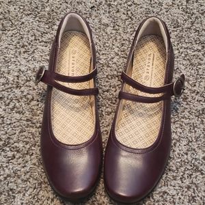 Mary Jane shoes deep red